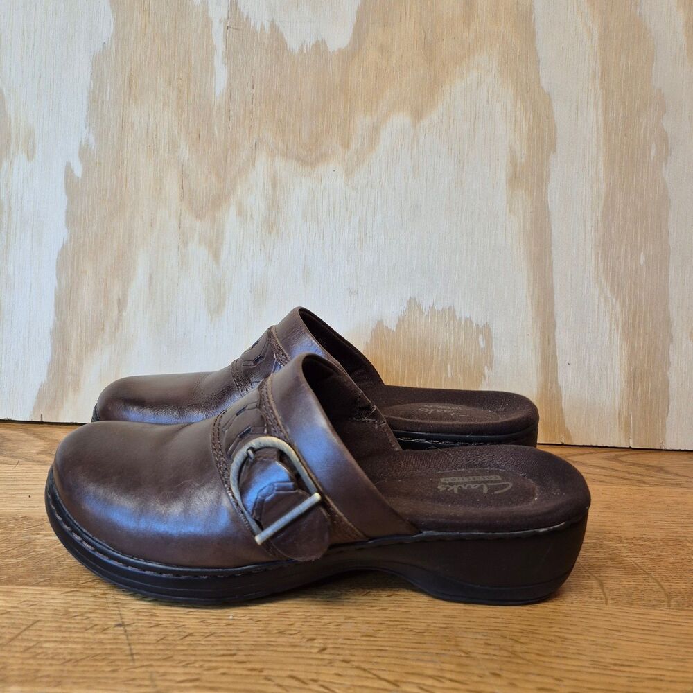 Clarks Collection Women’s Brown Leather Clogs Mules Buckle Slip On Shoes 8.5M